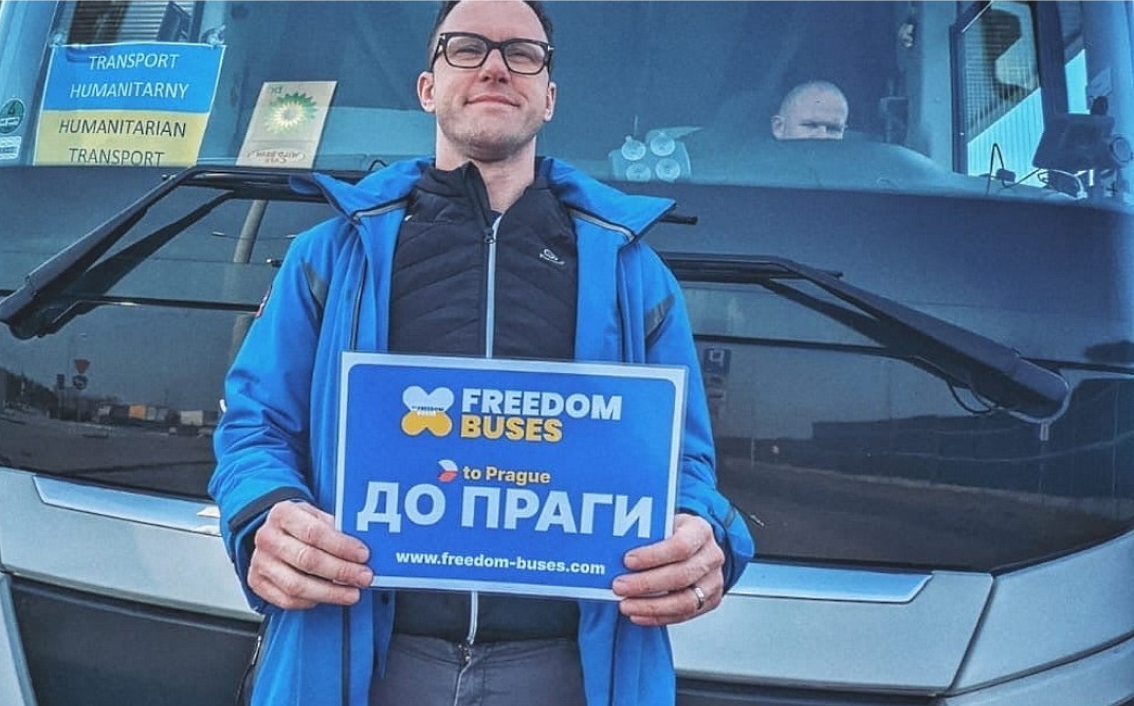 Freedom Buses: humanitarian transport for refugees to Prague